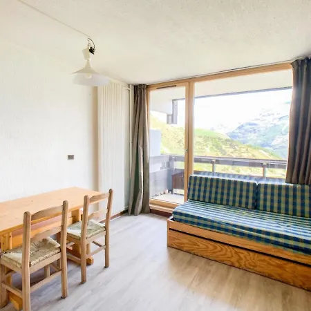 Lumineux Proche Pistes Et Commerces, Balcon, Animaux Acceptes *